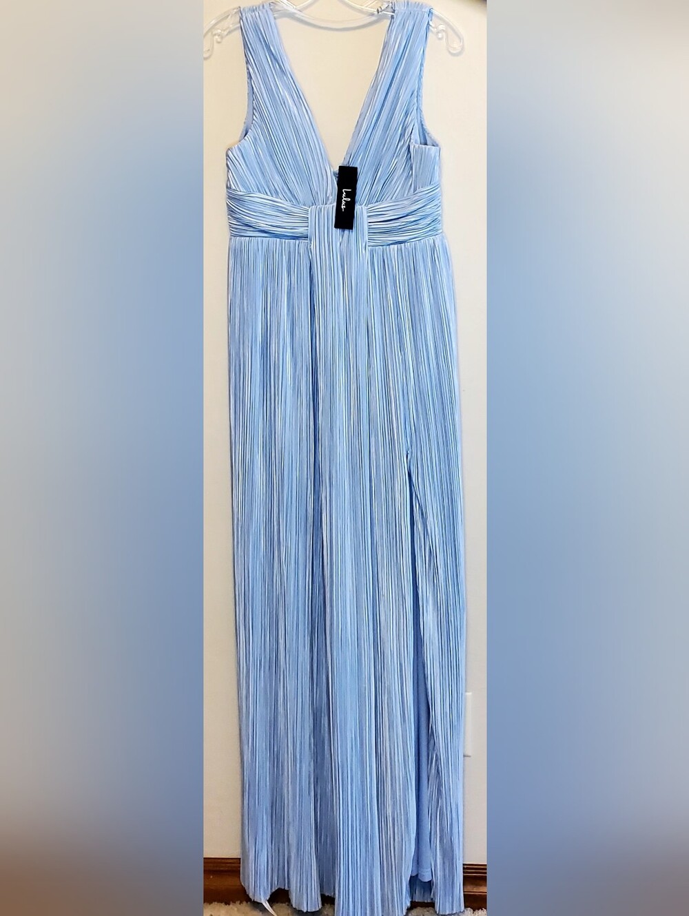 NWT Lulu's Melitta Lite Blue Plisse Cascading Sash Plunge Neck Maxi Dress Sz M